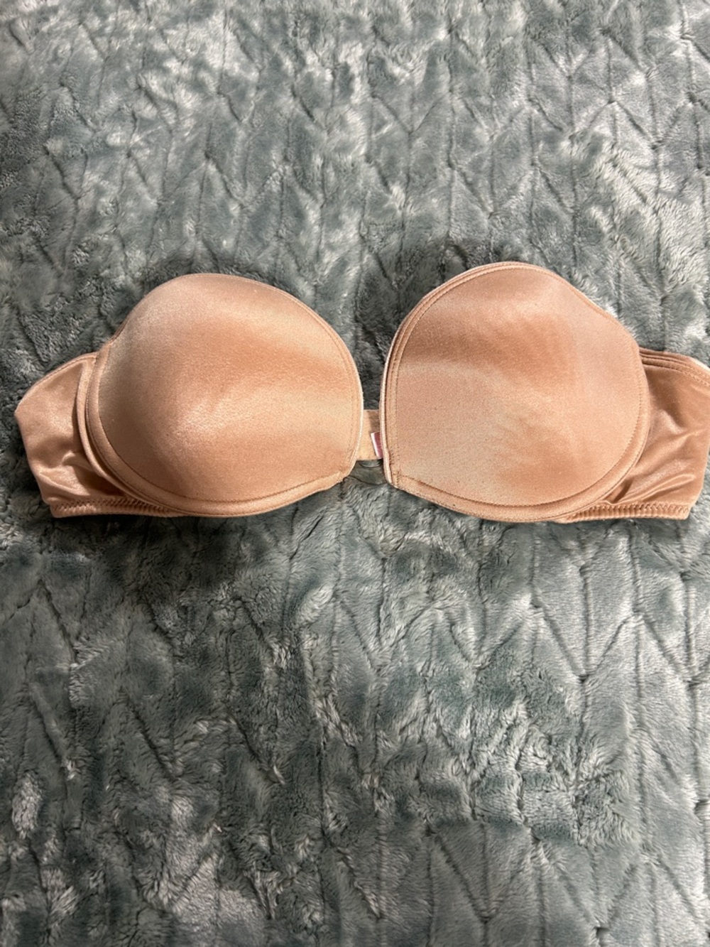 Victoria's Secret Very Sexy Strapless Bra in Nude Blush